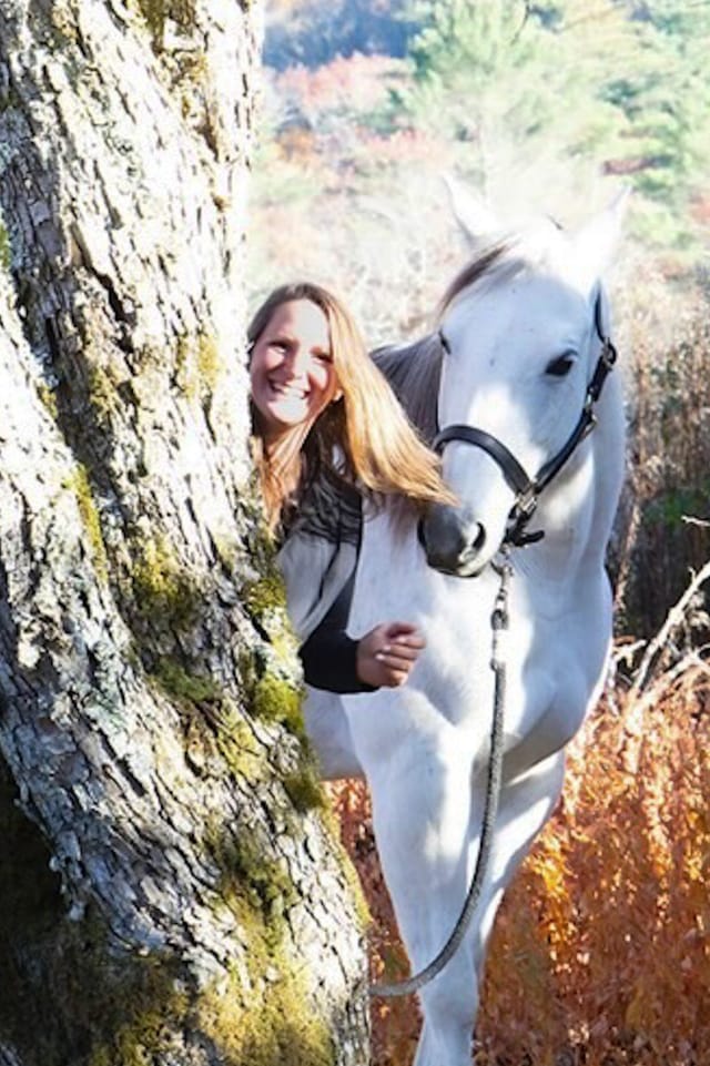 Holly Tolles